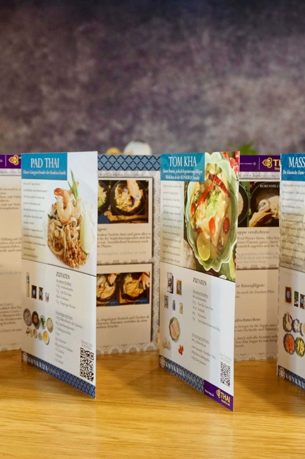Rotes Thai Curry Kochbox (für 3-4 Portionen) in der Bambusbox
